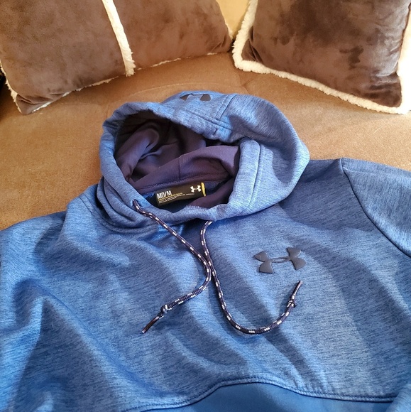 Under Armour Long Sleeve Hoodie Sweatshirt - Picture 2 of 6